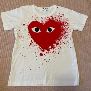 Comme des Garcons × Comme des Garcons PLAY Red Splatter Heart Tee - LIKE NEW